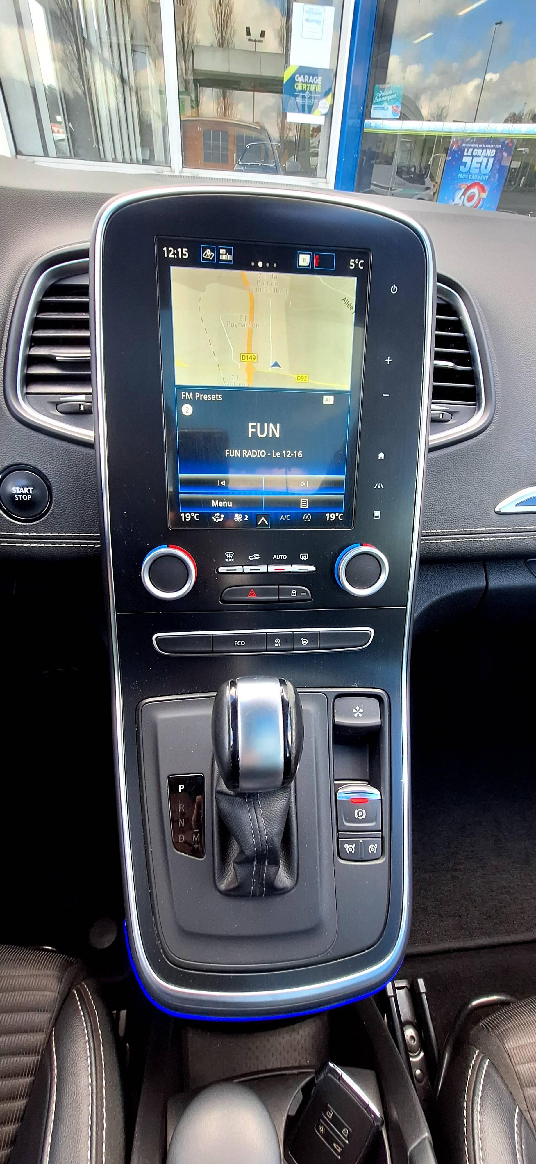 RENAULT GRAND SCENIC