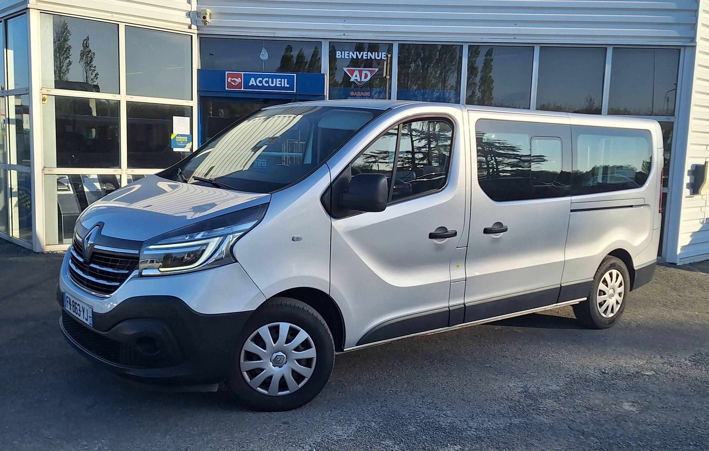RENAULT TRAFIC COMBI