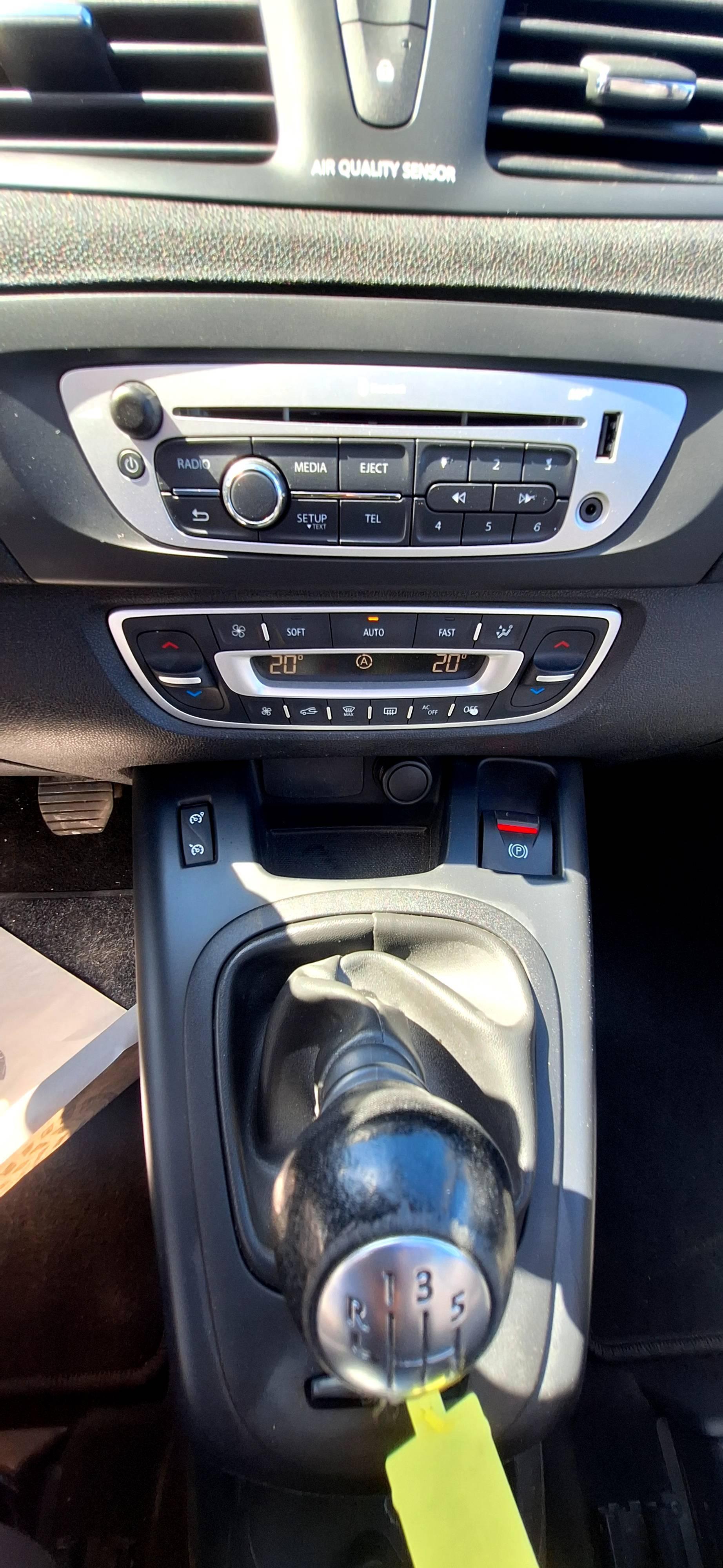 RENAULT SCENIC