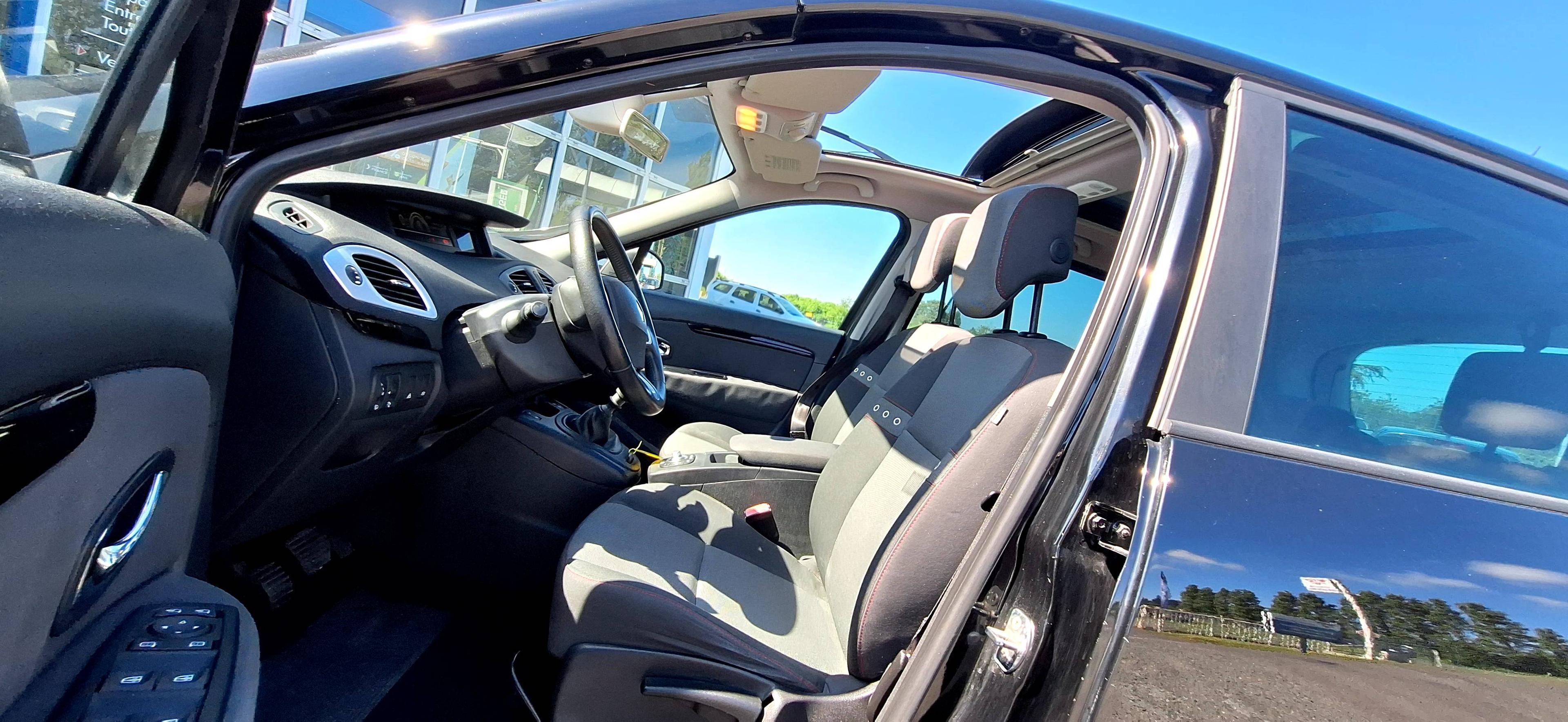 RENAULT SCENIC
