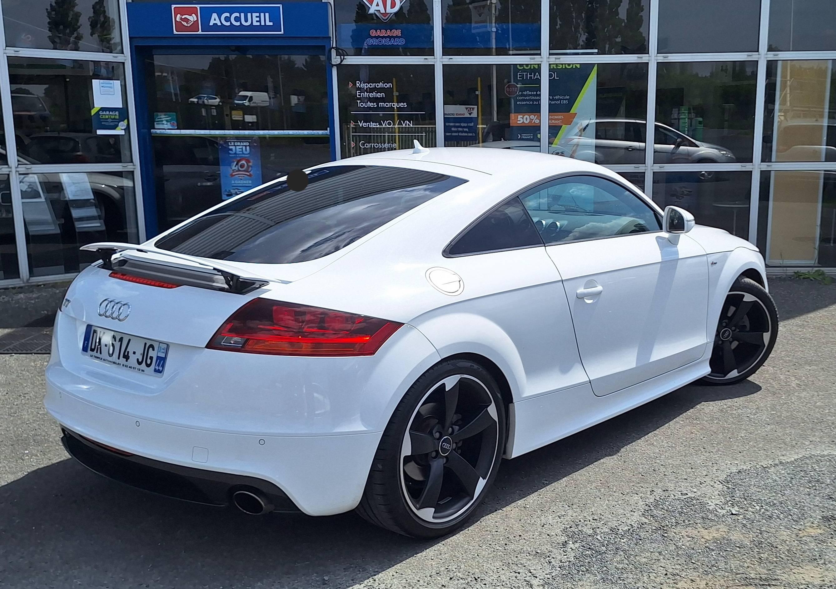 AUDI TT