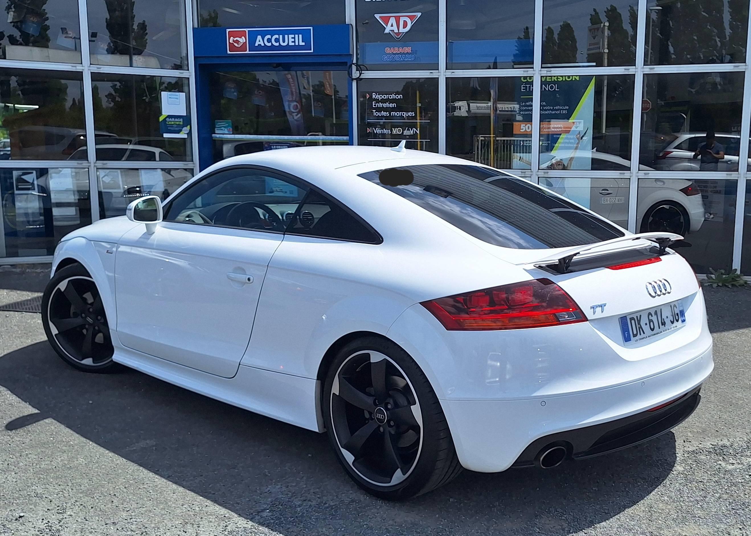 AUDI TT