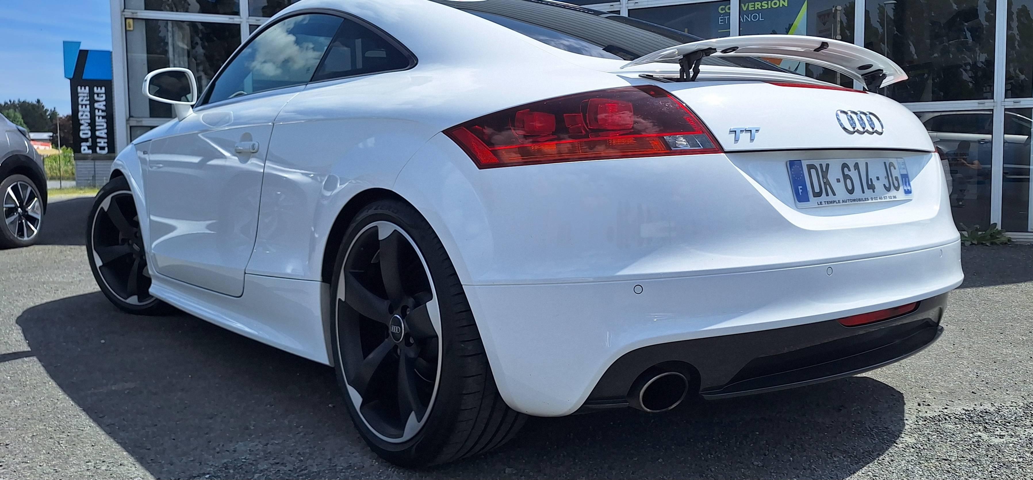 AUDI TT