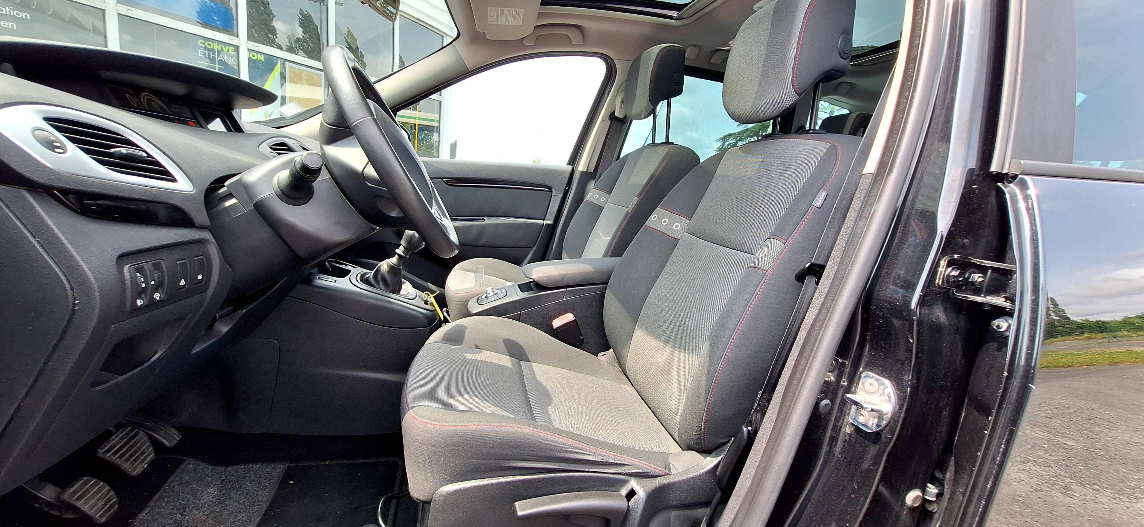 RENAULT SCENIC