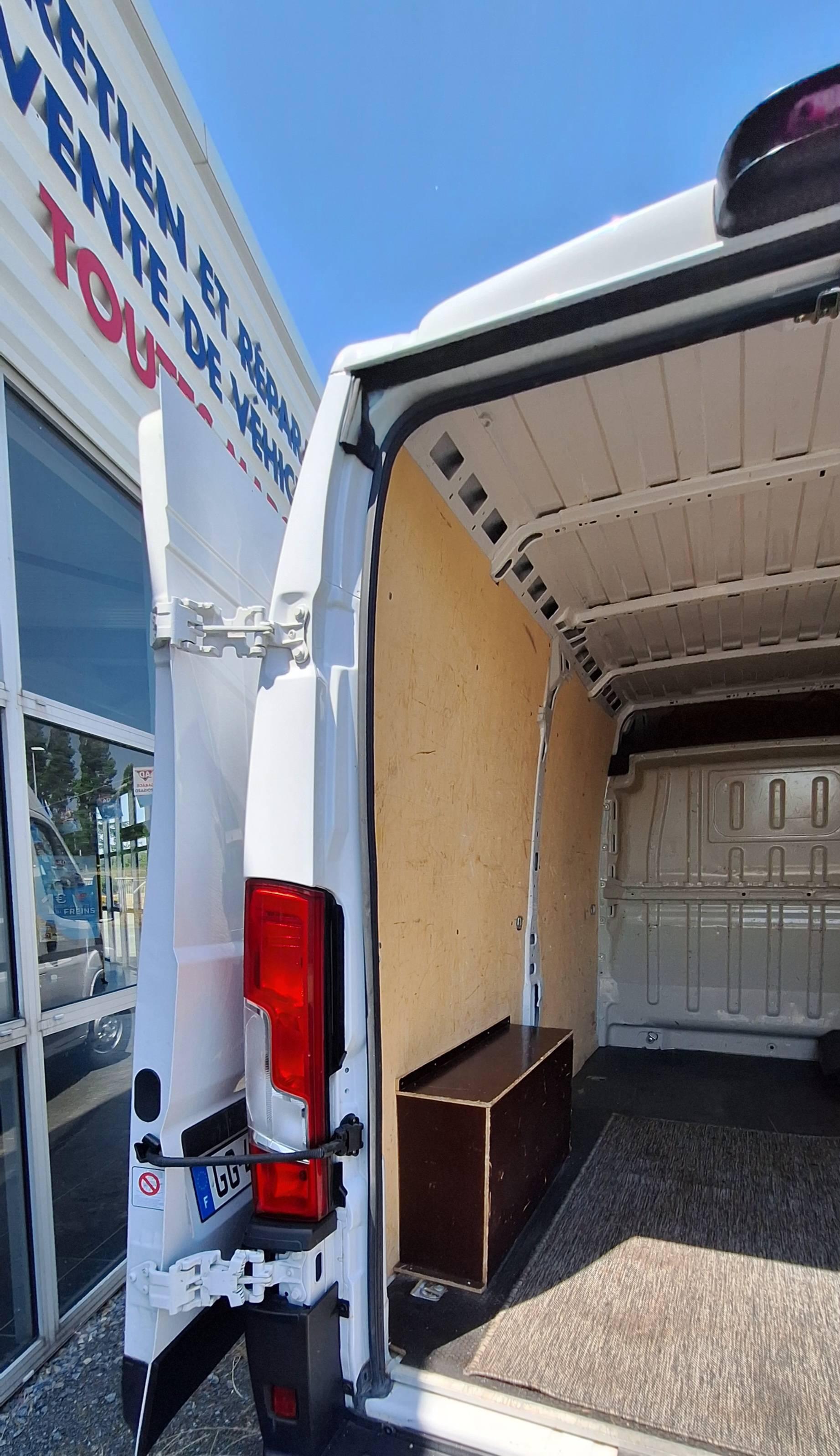 PEUGEOT BOXER