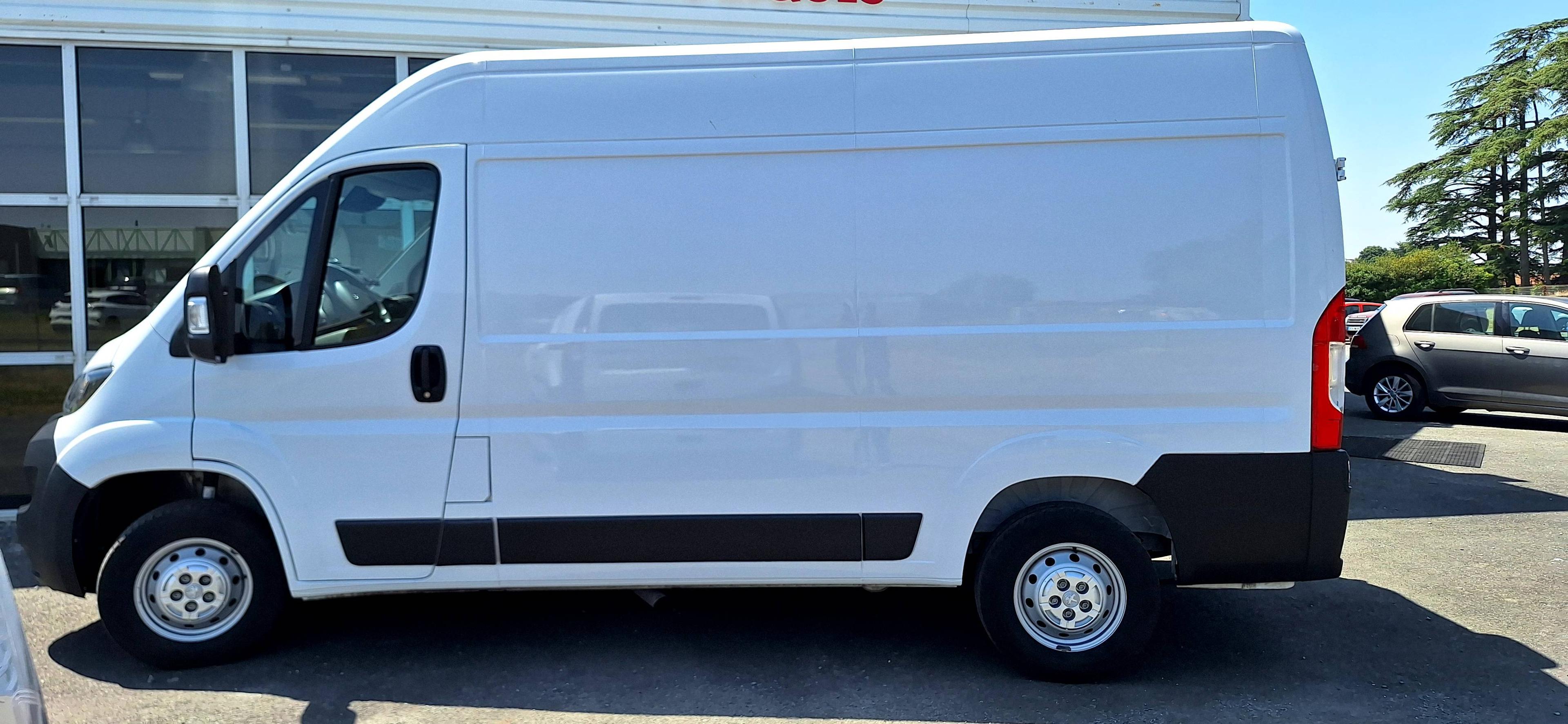 PEUGEOT BOXER