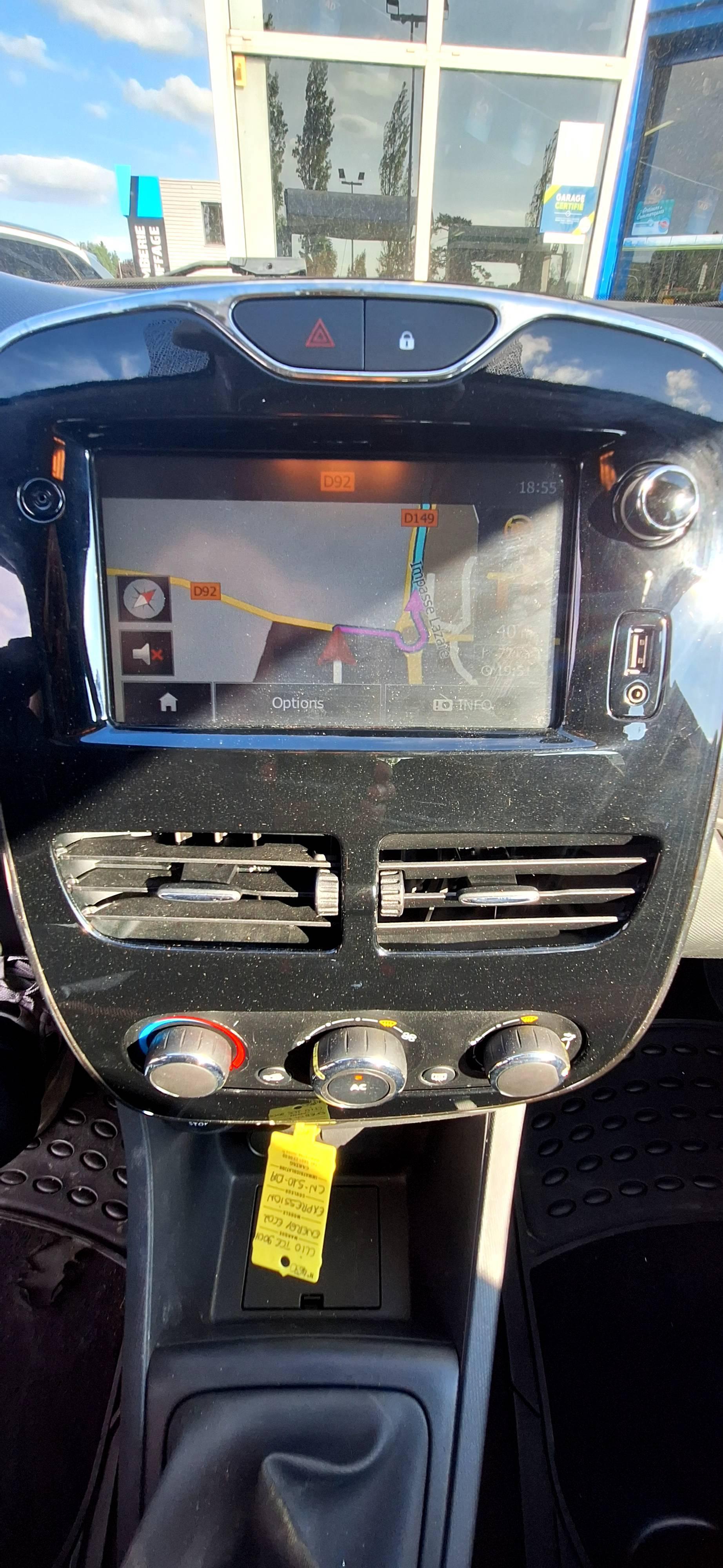 RENAULT CLIO