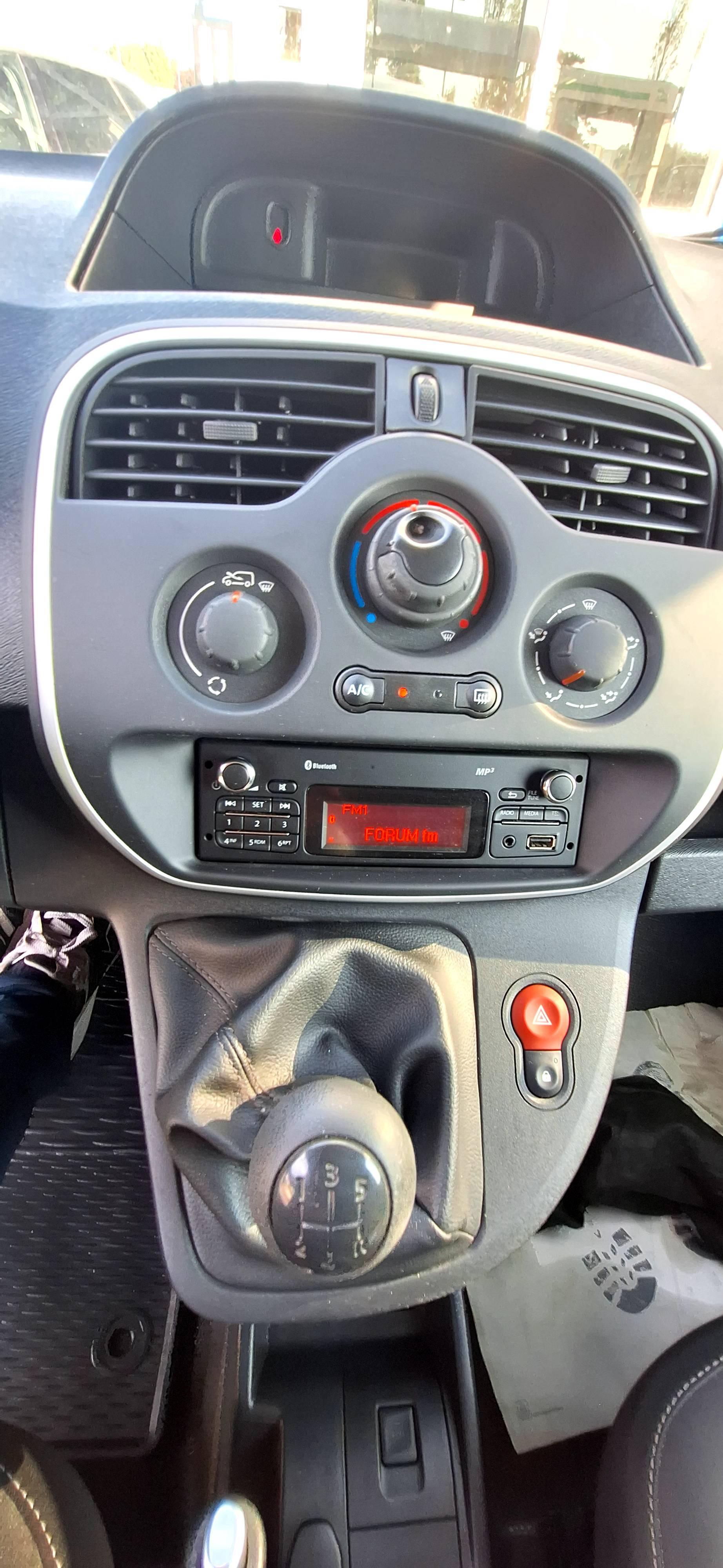 RENAULT KANGOO