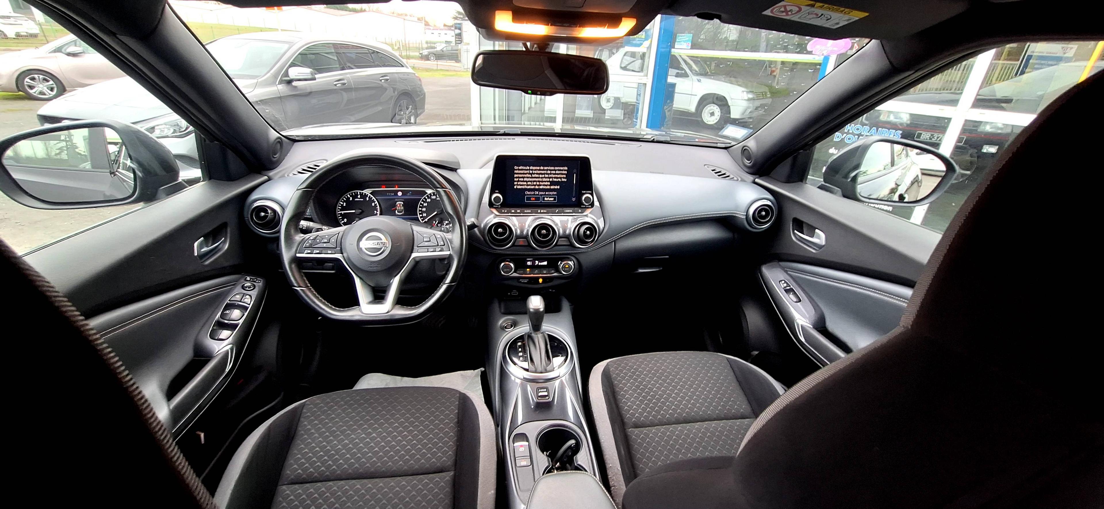 NISSAN JUKE